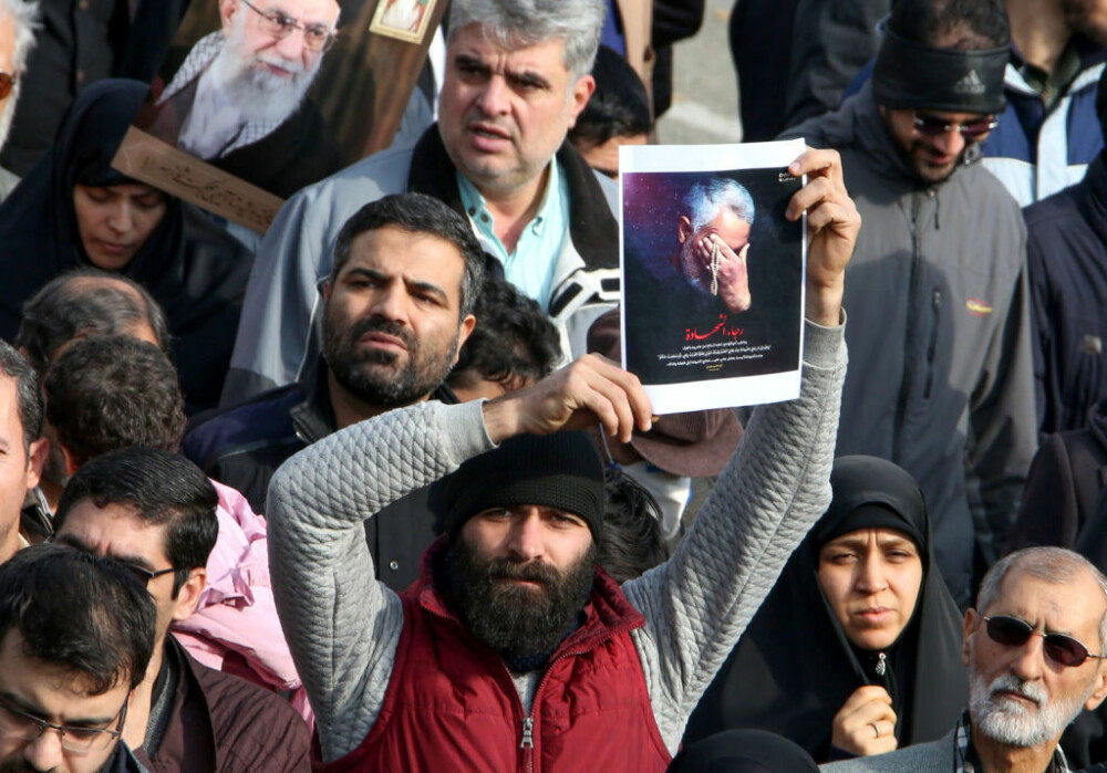 Înmormântarea lui Soleimani a fost amânată, după ce 35 de persoane au murit - Imaginea 9