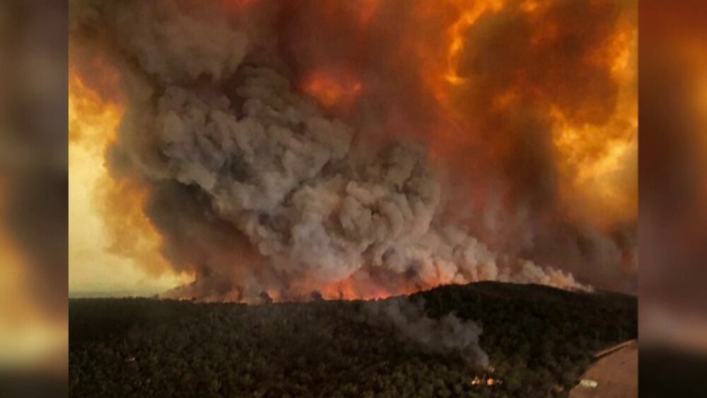 Stare de dezastru în Australia. Cum se vede infernul de foc din spațiu - Imaginea 3