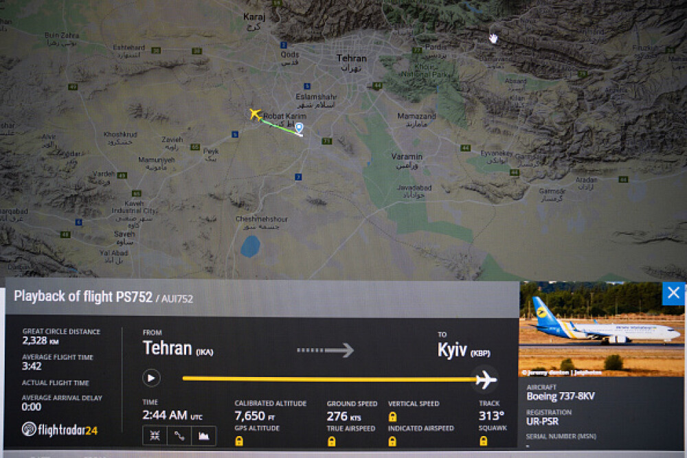 Avion ucrainean prăbușit în Iran. Imaginile filmate înainte de impactul cu solul - Imaginea 13