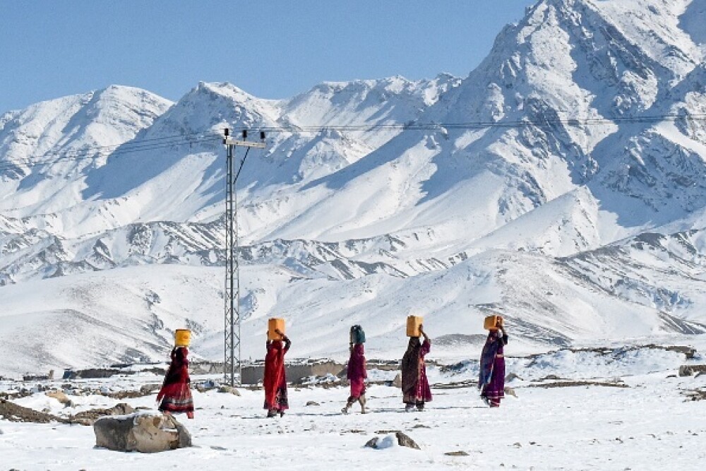 Avalanșe în Kashmirul indian și pakistanez. Zeci de persoane au murit - Imaginea 5