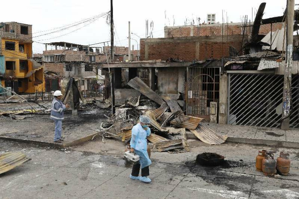 Tragedie uriașă în Peru. 15 oameni, uciși de explozia unei cisterne - Imaginea 1
