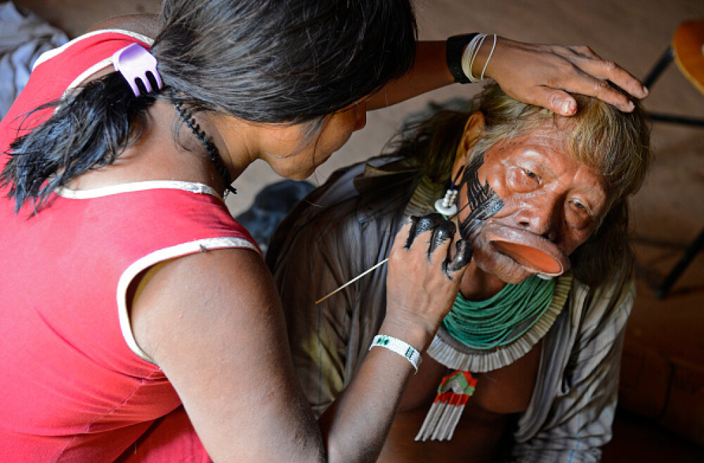 Indigenii amazonieni folosesc o fiertură din coaja unei liane pentru a se apăra de Covid-19 - Imaginea 10