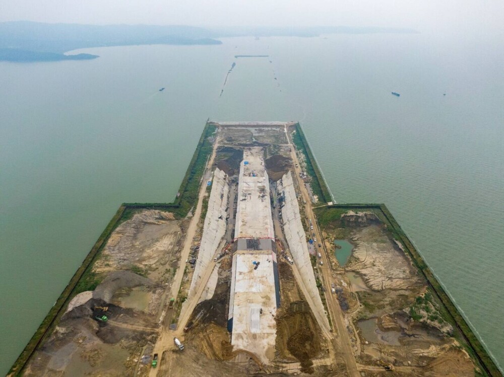 Cum arată autostrada subacvatică inaugurată de China. Construcția a durat 4 ani - Imaginea 2
