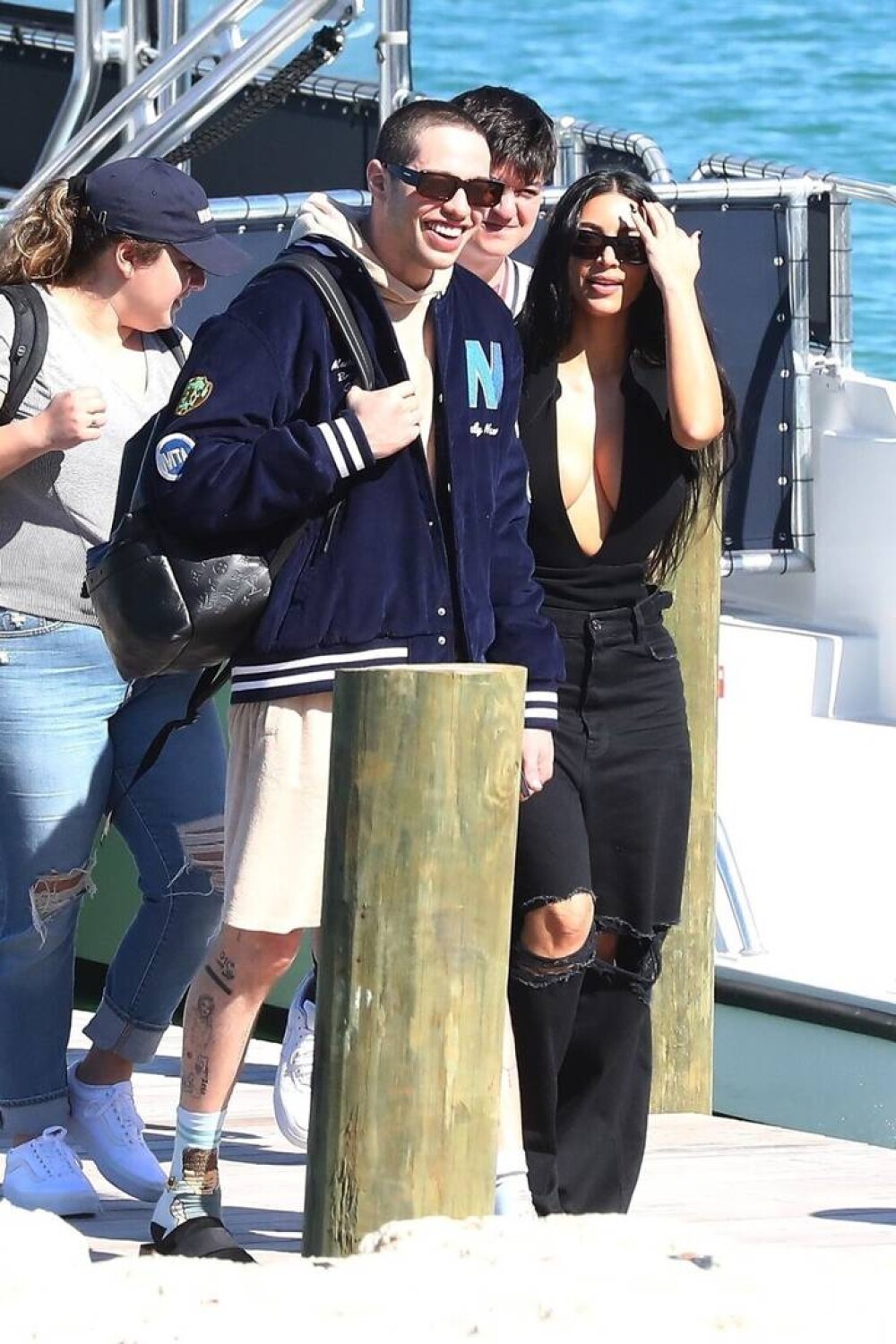 GALERIE FOTO Kim Kardashian, surprinsă în vacanța din Bahamas alături de noul ei iubit - Imaginea 1