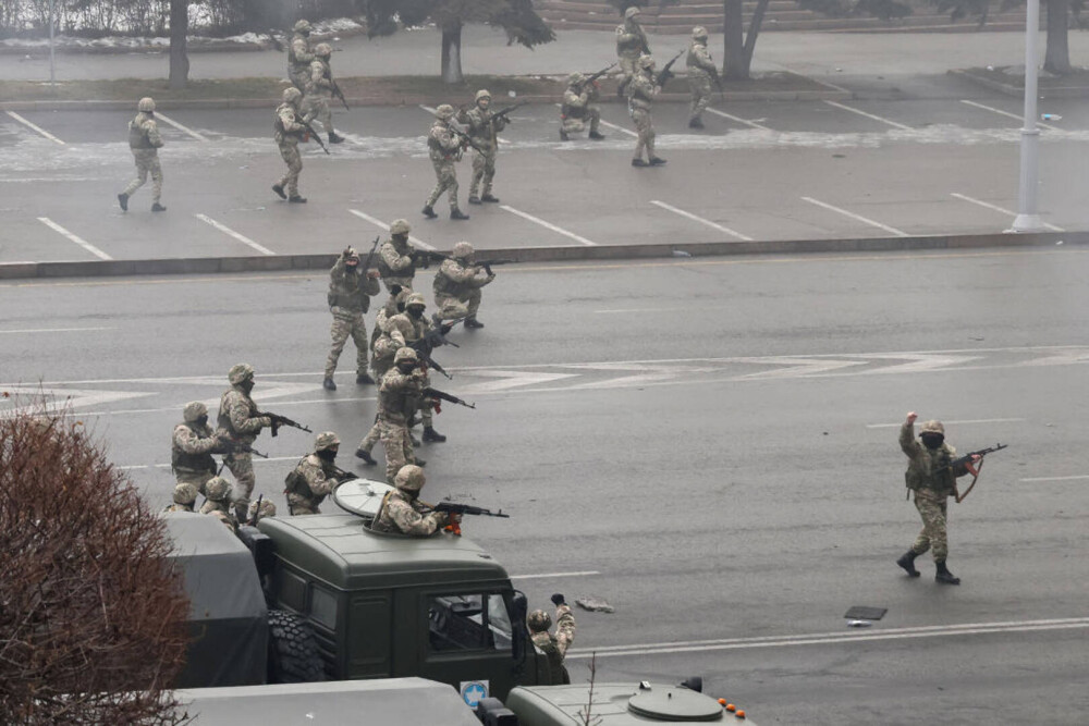 GALERIE FOTO Situația revine la normal în Kazahstan. Guvernul condamnă relatările media - Imaginea 10
