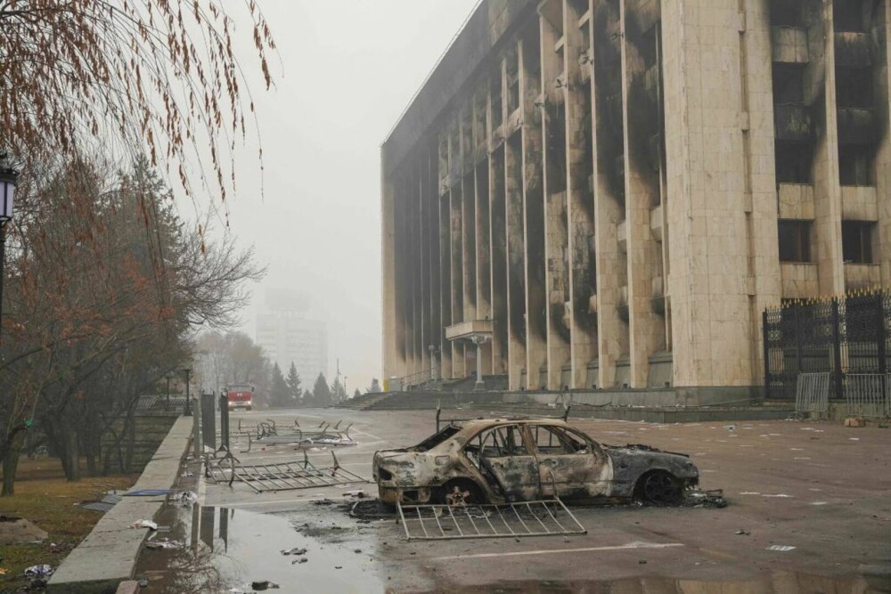 Dezastrul din urma coșmarului kazah. Cum arată acum străzile din Almatî. GALERIE FOTO și VIDEO - Imaginea 6