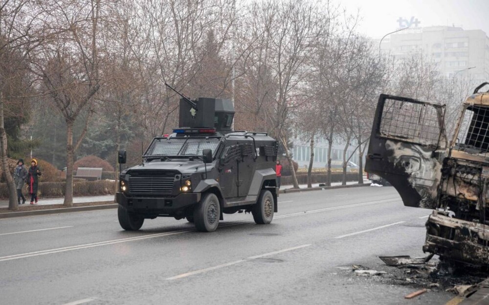 Dezastrul din urma coșmarului kazah. Cum arată acum străzile din Almatî. GALERIE FOTO și VIDEO - Imaginea 4
