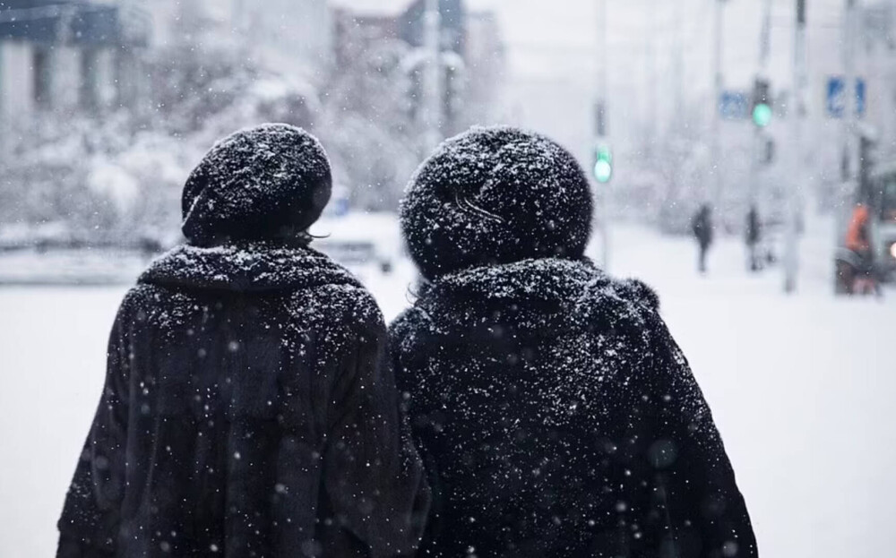 VIDEO Cum e să trăiești în cel mai rece oraș de pe pământ, unde temperaturile ajung și la -70 de grade Celsius - Imaginea 9