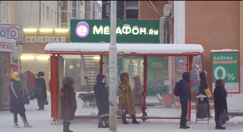 VIDEO Cum e să trăiești în cel mai rece oraș de pe pământ, unde temperaturile ajung și la -70 de grade Celsius - Imaginea 3
