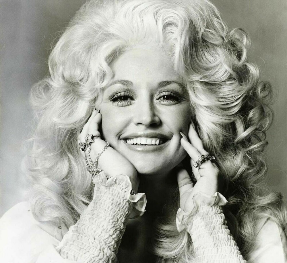GALERIE FOTO Cum arăta Dolly Parton în tinerețe. Actrița a împlinit 76 de ani - Imaginea 7