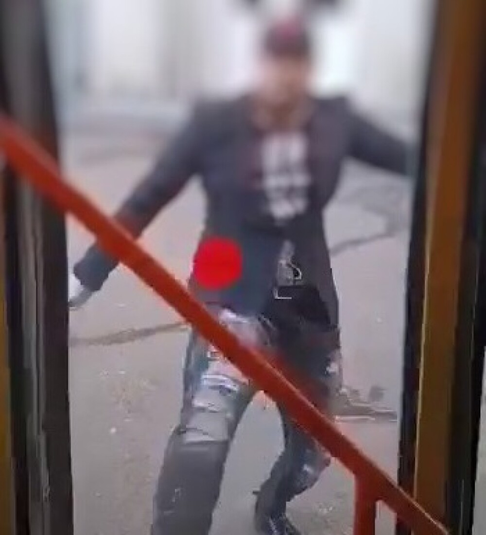 VIDEO Greva STB. Ce a pățit un șofer de troleibuz după ce a ieșit pe traseu - Imaginea 1