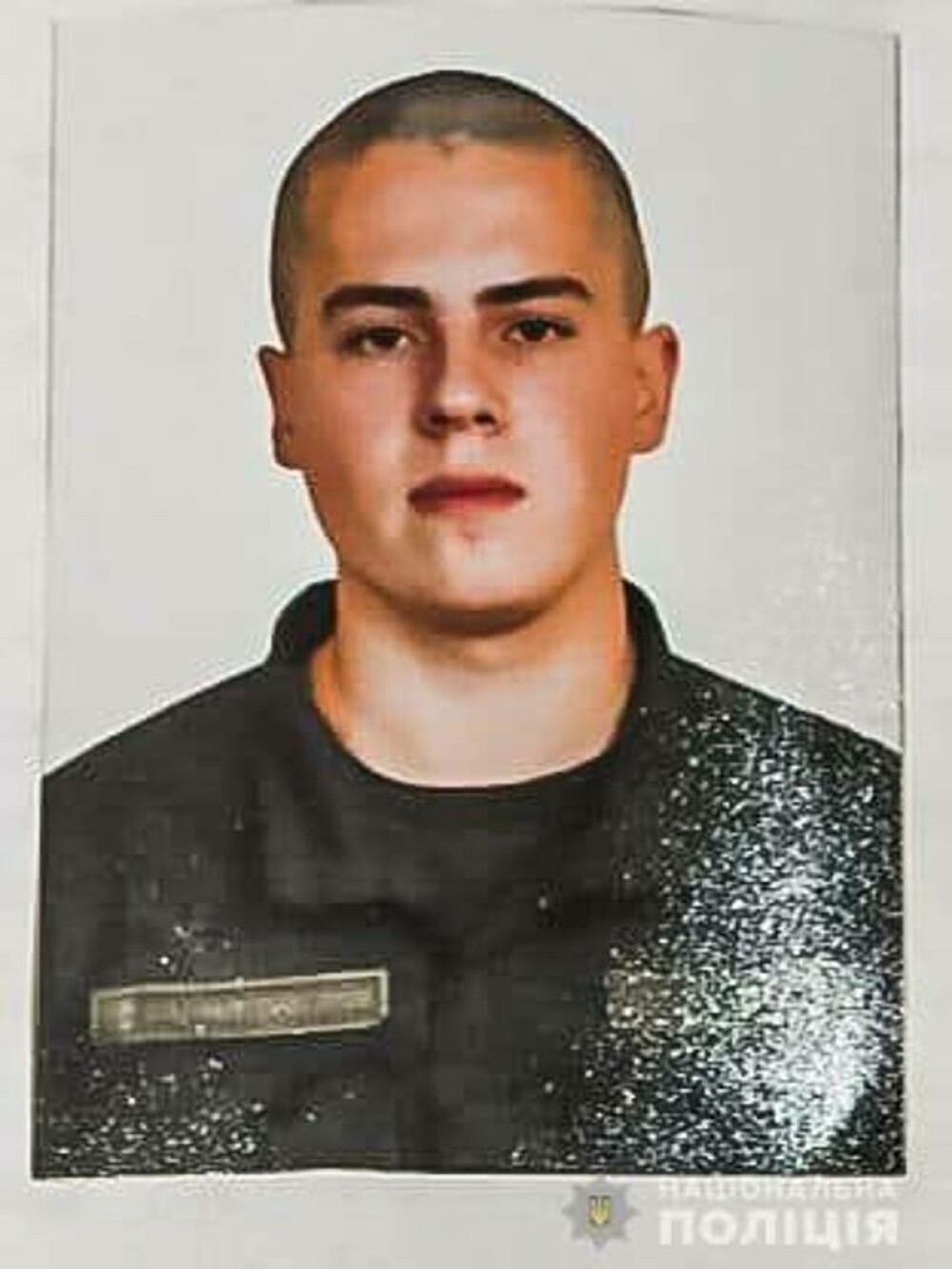 Soldatul ucrainean care şi-a împuşcat mortal cinci camarazi, la o fabrică de rachete, a fost reținut. GALERIE FOTO - Imaginea 3