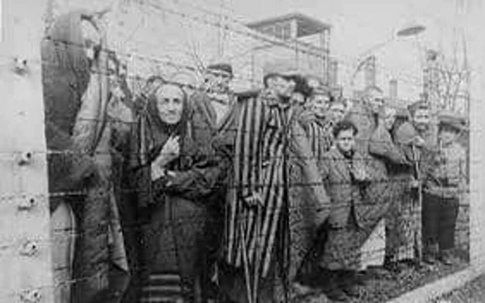 77 de ani de la eliberarea lagărului de concentrare Auschwitz. Imagini tulburătoare cu prizonierii - Imaginea 1