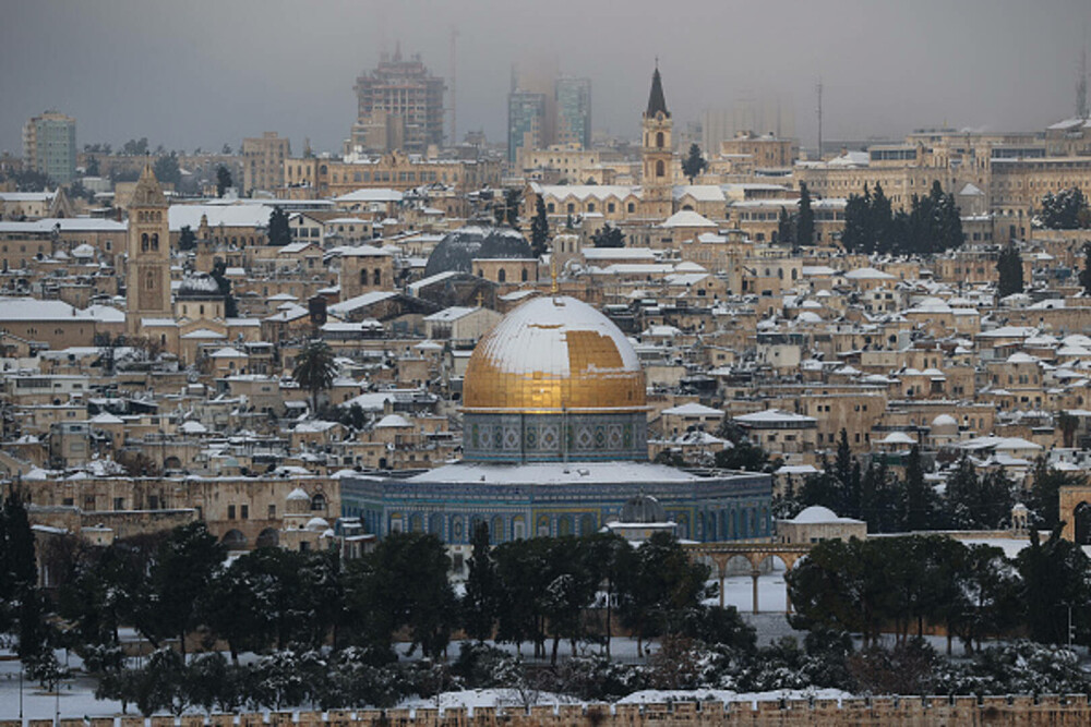 Fenomen rar în Israel: Zăpada a acoperit străzile din Ierusalim şi Cisiordania. FOTO și VIDEO - Imaginea 6
