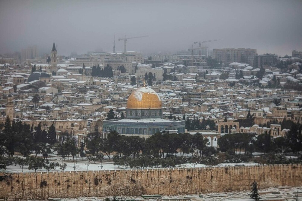 Fenomen rar în Israel: Zăpada a acoperit străzile din Ierusalim şi Cisiordania. FOTO și VIDEO - Imaginea 26