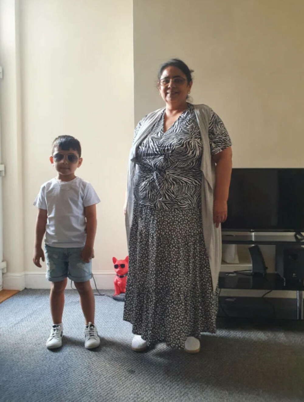 O româncă din Anglia a fost arestată după ce nepotul ei de 5 ani a fost găsit mort în casă. Mama: „Era cel mai frumos copil” - Imaginea 3