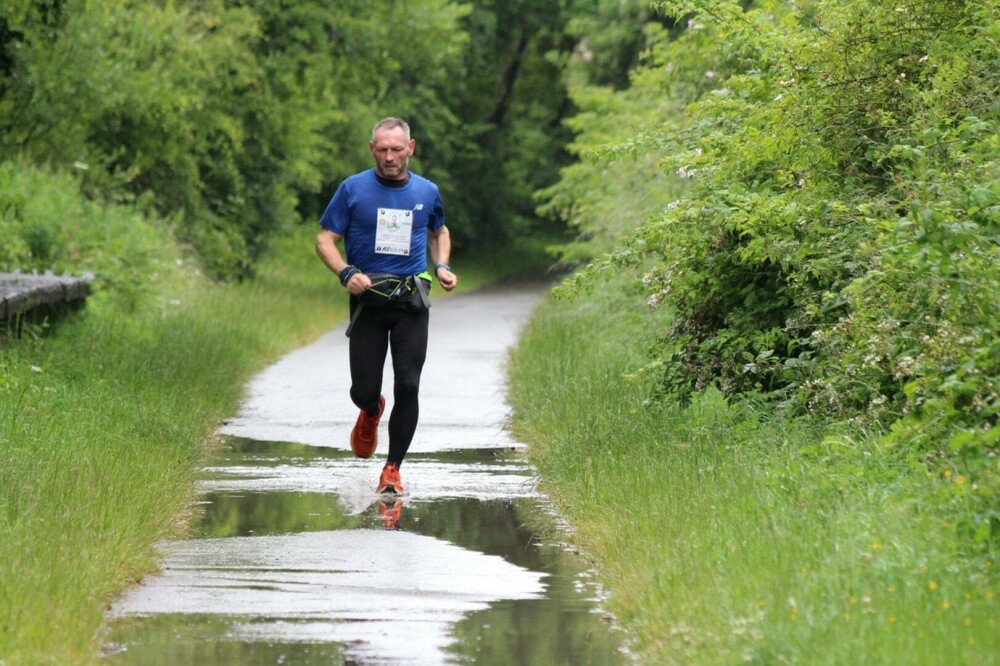 Un bărbat a alergat 365 de maratoane în 365 de zile. Care a fost scopul său. GALERIE FOTO - Imaginea 2