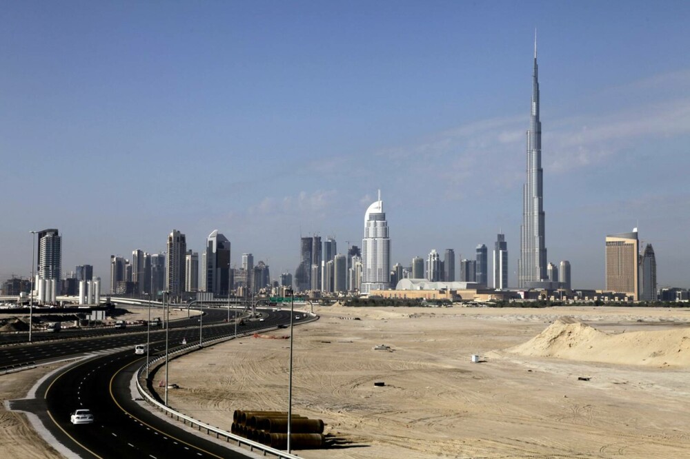 13 ani de la inaugurarea celei mai mari clădiri din lume - Burj Khalifa. Imagini de atunci și de acum | GALERIE FOTO - Imaginea 2