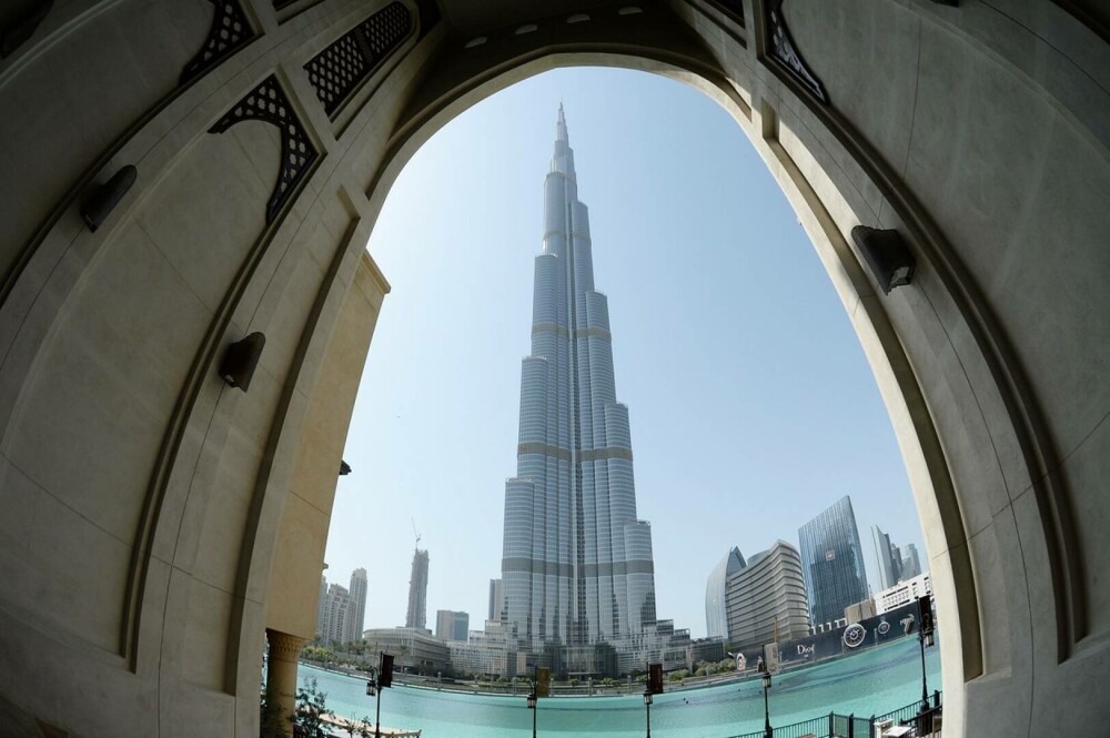 13 ani de la inaugurarea celei mai mari clădiri din lume - Burj Khalifa. Imagini de atunci și de acum | GALERIE FOTO - Imaginea 11