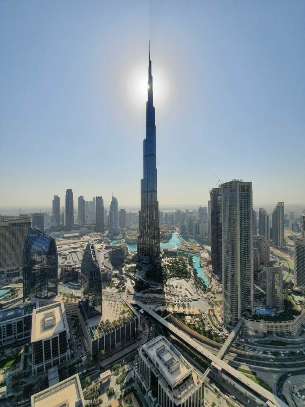 13 ani de la inaugurarea celei mai mari clădiri din lume - Burj Khalifa. Imagini de atunci și de acum | GALERIE FOTO - Imaginea 19