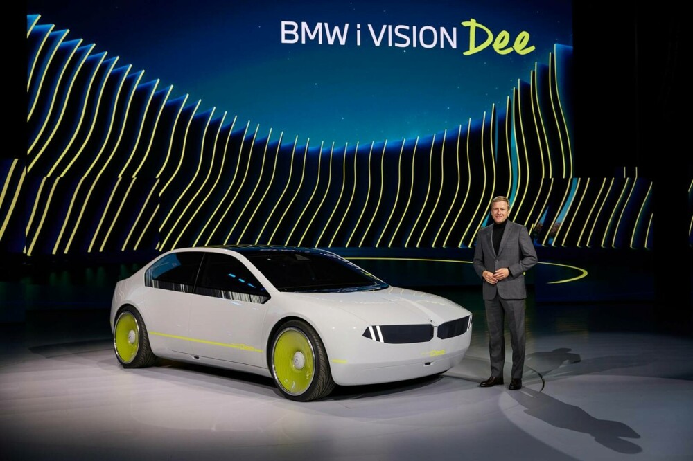 BMW a prezentat mașina care vorbește și își schimbă culoarea. Cum arată bolidul care nu are ecrane pe bord GALERIE FOTO - Imaginea 18