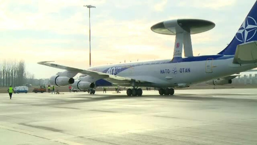 VIDEO. Prima aeronavă NATO de supraveghere a ajuns la București. Avioanele AWACS se află în misiune - Imaginea 5
