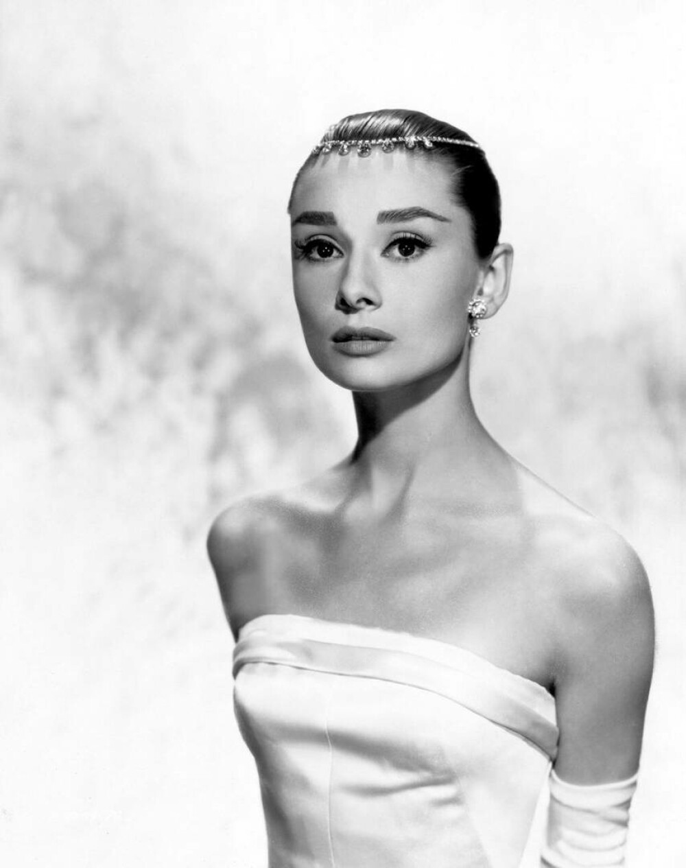 30 de ani de la moartea lui Audrey Hepburn. Povestea vieții uneia dintre cele mai talentate actrițe de la Hollywood - Imaginea 18