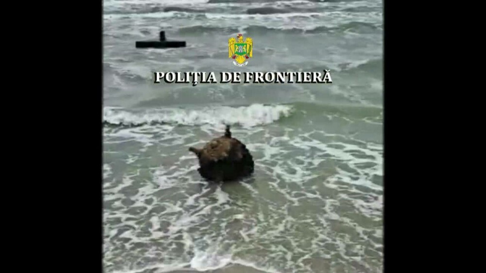 Mina marină descoperită de poliţiştii de frontieră pe plajă, în zona localităţii Sfântu Gheorghe, neutralizată - Imaginea 1