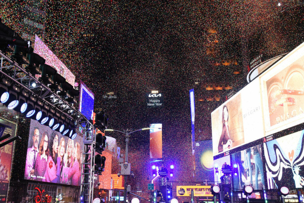 Noaptea de Revelion, văzută din toate colțurile lumii. Cum a întâmpinat omenirea anul 2024 - Imaginea 19