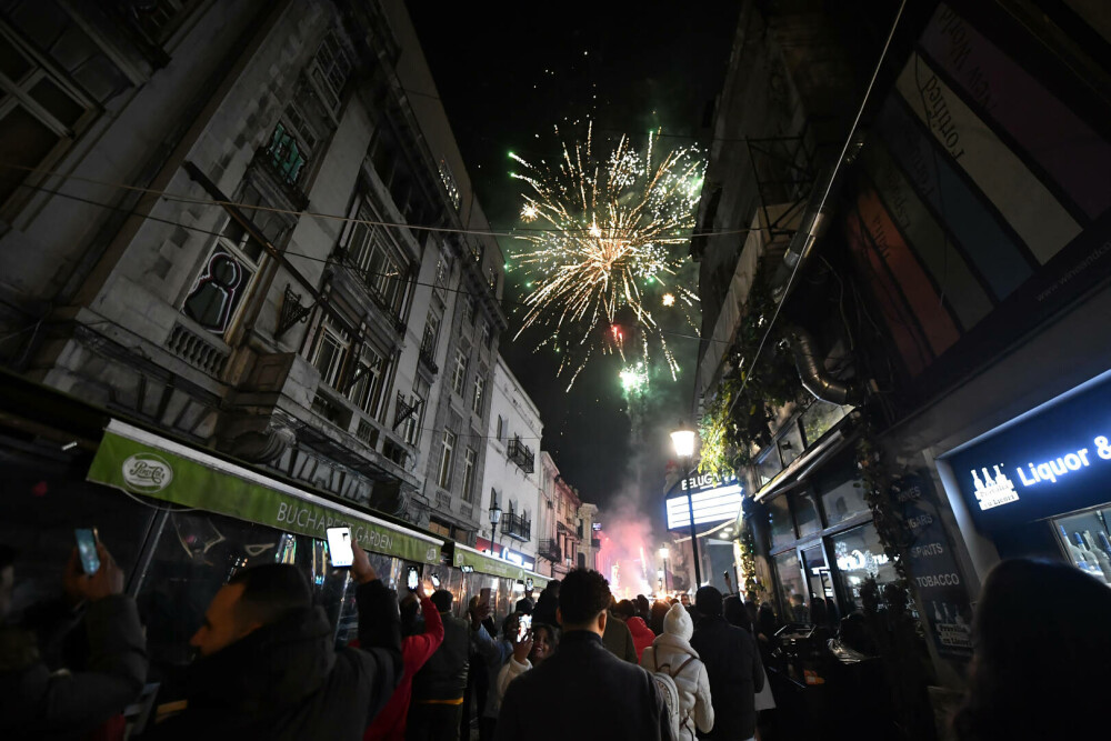 Cum s-au văzut artificiile de Revelion în București. Singurul eveniment organizat în aer liber a fost în Titan - Imaginea 2