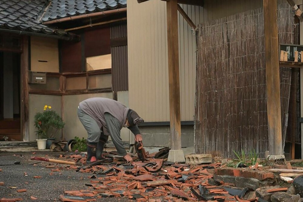 Cel puțin 48 de morți în Japonia, după cutremurul de 7,6. Cursă contracronometru pentru găsirea supravieţuitorilor - Imaginea 2