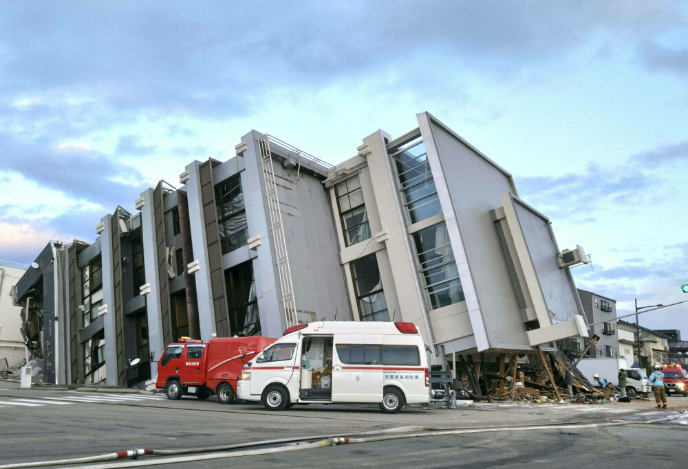 Cel puțin 48 de morți în Japonia, după cutremurul de 7,6. Cursă contracronometru pentru găsirea supravieţuitorilor - Imaginea 19