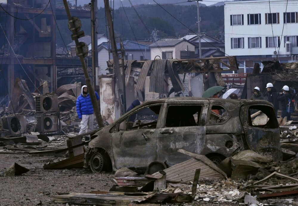 Cel puțin 48 de morți în Japonia, după cutremurul de 7,6. Cursă contracronometru pentru găsirea supravieţuitorilor - Imaginea 28