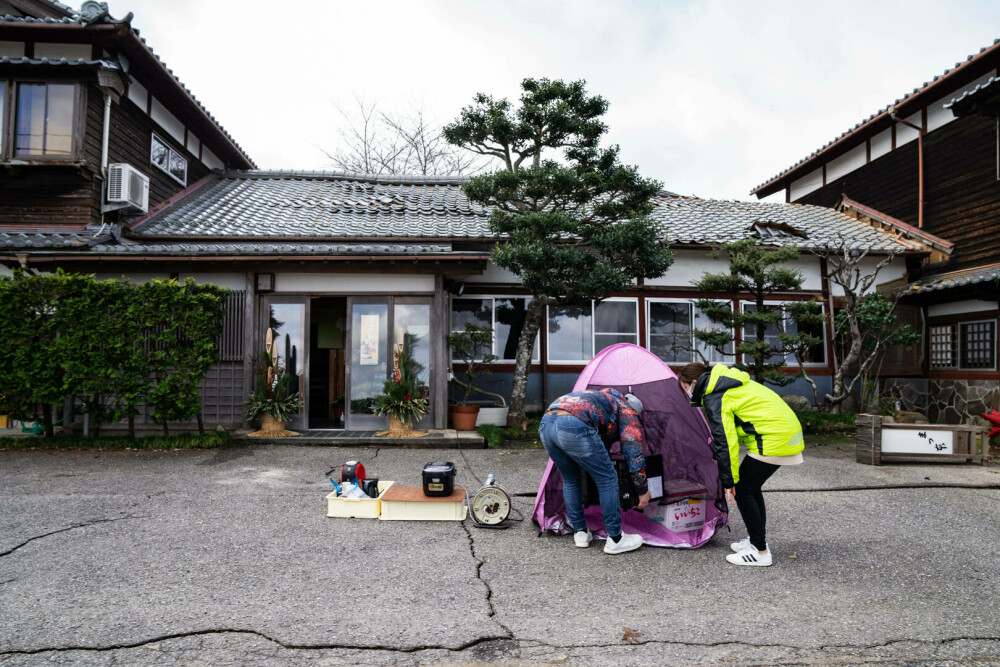 Cel puțin 48 de morți în Japonia, după cutremurul de 7,6. Cursă contracronometru pentru găsirea supravieţuitorilor - Imaginea 32