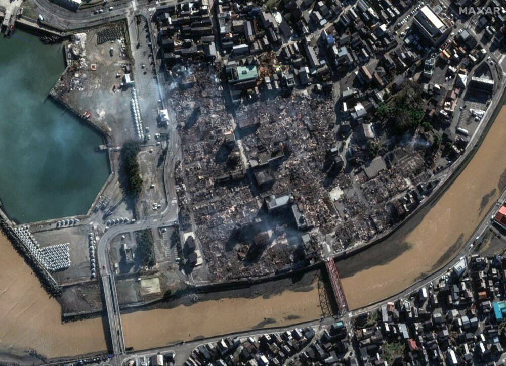 Imagini din satelit arată amploarea dezastrului din Japonia. Pământul s-a ridicat cu 4 metri. „Situația este catastrofală” - Imaginea 4