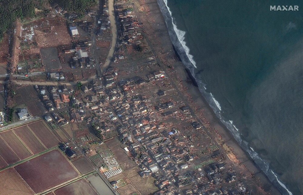 Imagini din satelit arată amploarea dezastrului din Japonia. Pământul s-a ridicat cu 4 metri. „Situația este catastrofală” - Imaginea 8