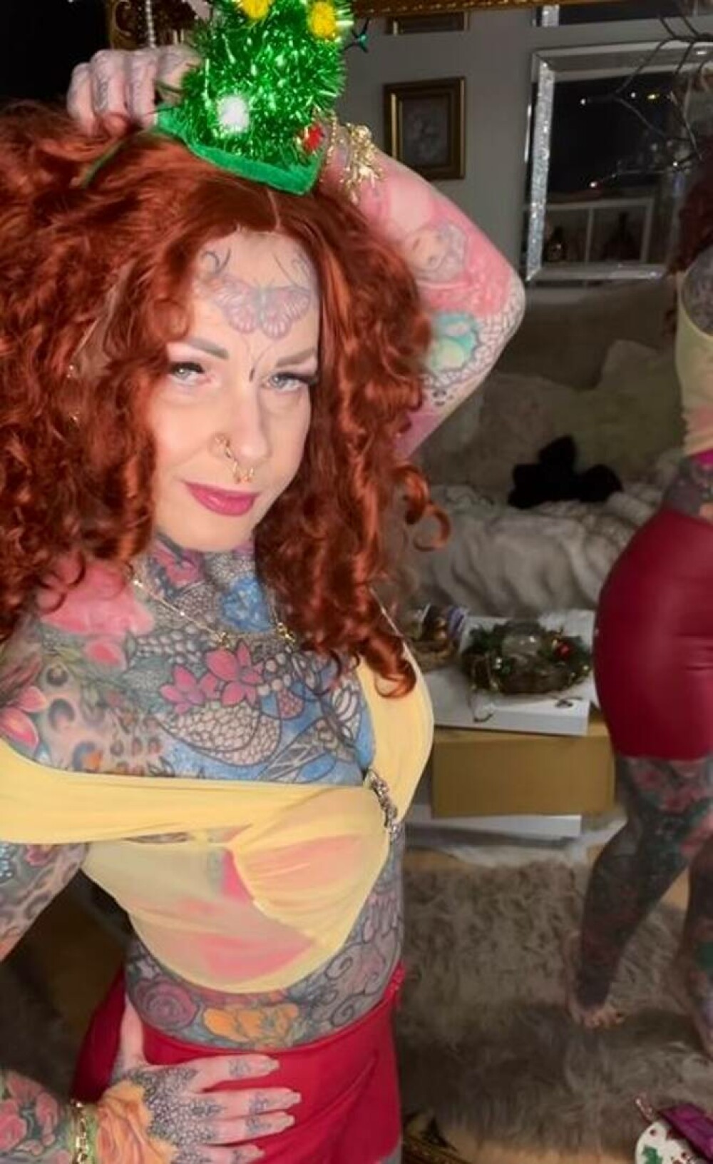 Bunicuța tatuată care a făcut furori pe internet cu felul în care arată. A cheltuit peste 26.000 de euro pe artă corporală - Imaginea 25