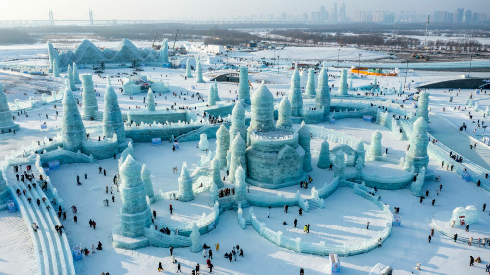 Cum arată „orașul de gheață” din China care atrage anual mii de turiști | GALERIE FOTO - Imaginea 3