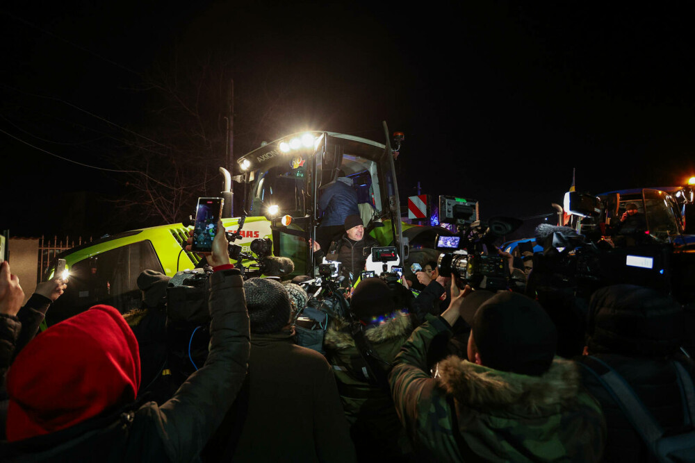 Transportatorii și fermierii anunță că vor continua protestele, după negocierile de la Guvern. „Rămânem în stradă” - Imaginea 6