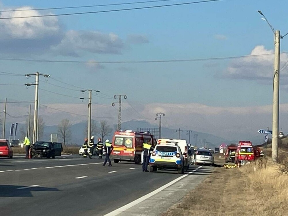 Accident cu trei morți și trei răniți pe DN1, în Prahova. Șoferul vinovat și soția sa au decedat. VIDEO - Imaginea 5