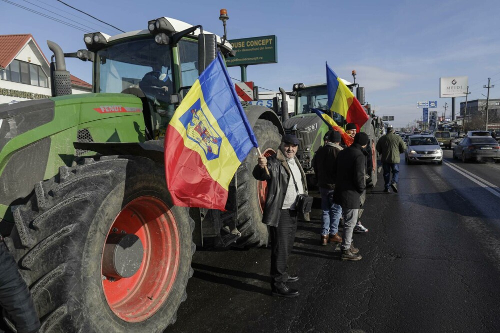 A patra zi de protest al transportatorilor şi fermierilor. Coloane de camioane și tractoare la marginea Bucureștiului - Imaginea 1