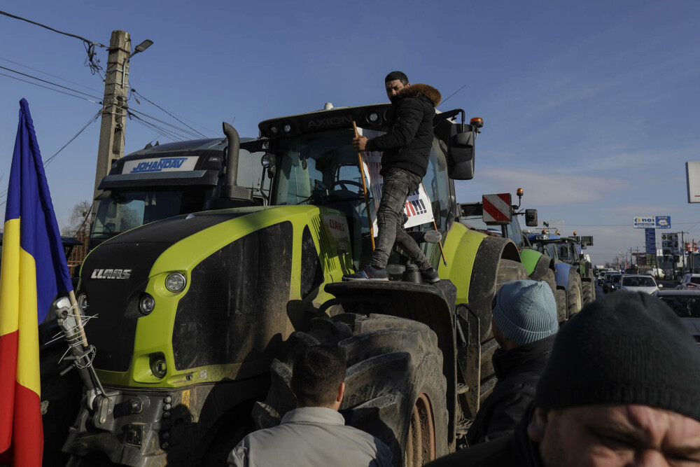 A patra zi de protest al transportatorilor şi fermierilor. Coloane de camioane și tractoare la marginea Bucureștiului - Imaginea 2