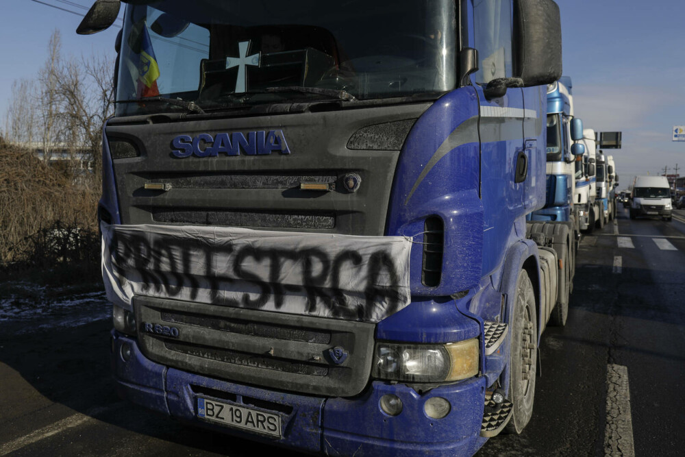 A patra zi de protest al transportatorilor şi fermierilor. Coloane de camioane și tractoare la marginea Bucureștiului - Imaginea 5