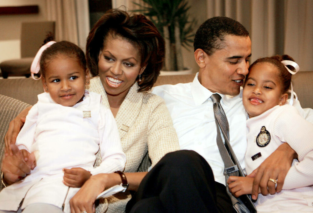 Michelle Obama împlinește 60 de ani. Imagini de colecție cu Prima Doamnă a Statelor Unite | GALERIE FOTO - Imaginea 39