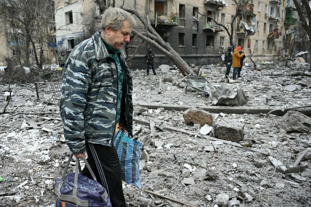 Atac nemilos al Rusiei asupra orașelor Kiev și Harkov. Blocurile locuite, vizate cu rachete: 4 morți și 60 de răniți - Imaginea 6