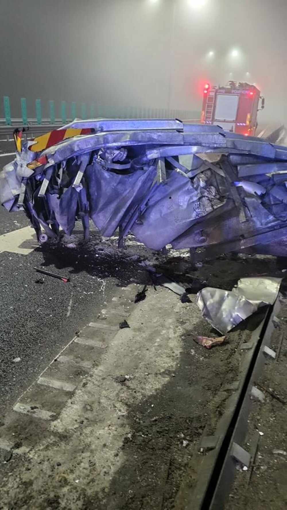 Un șofer începător și-a făcut praf mașina pe Drumul Expres Craiova-Piteşti. Acul vitezometrului s-a oprit la 183 de km/h - Imaginea 5