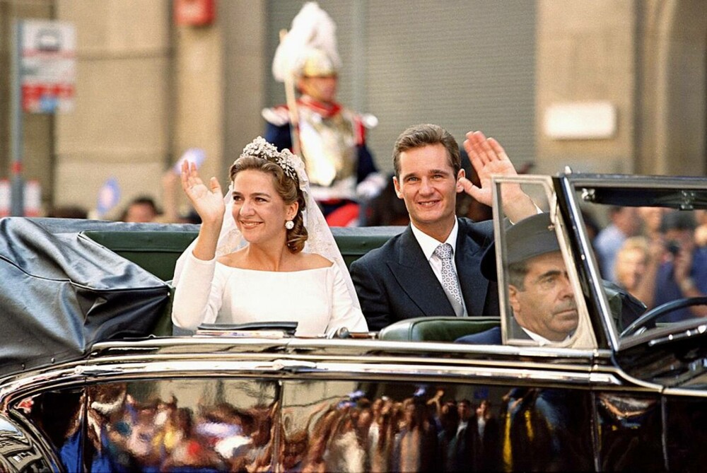 Infanta Cristina a Spaniei a divorţat după 26 de ani de căsnicie. Motivul din spatele separării cuplului | FOTO - Imaginea 4