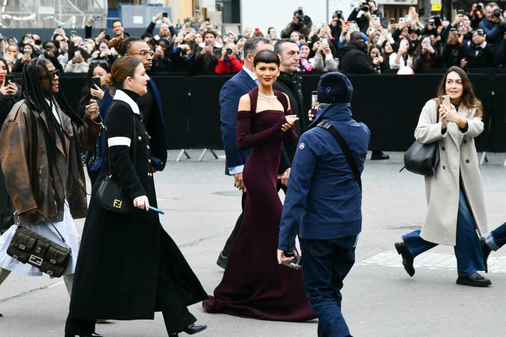 Zendaya și-a făcut o schimbare de look inedită. Cum a apărut vedeta la Săptămâna Modei de la Paris. FOTO - Imaginea 9