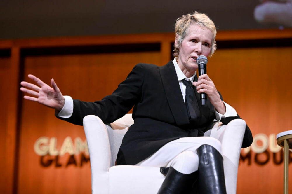 Cine este scriitoarea E. Jean Carroll și cum a ajuns ca Donald Trump să îi datoreze 83 de milioane de dolari | FOTO - Imaginea 8