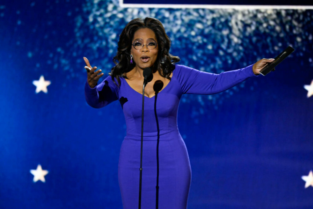 Oprah Winfrey a împlinit 70 de ani. Cum a sărbătorit vedeta de televiziune. Momente memorabile din viața ei | FOTO - Imaginea 20